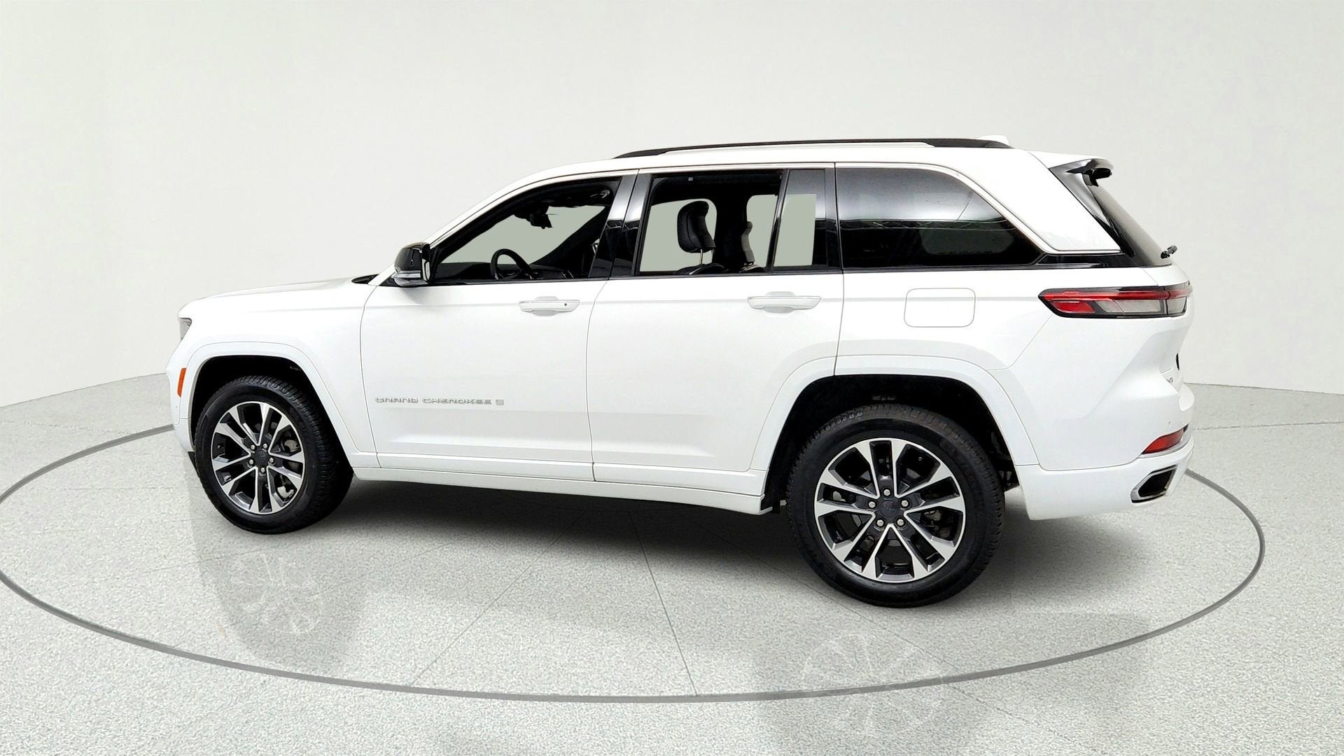 2023 Jeep Grand Cherokee Overland