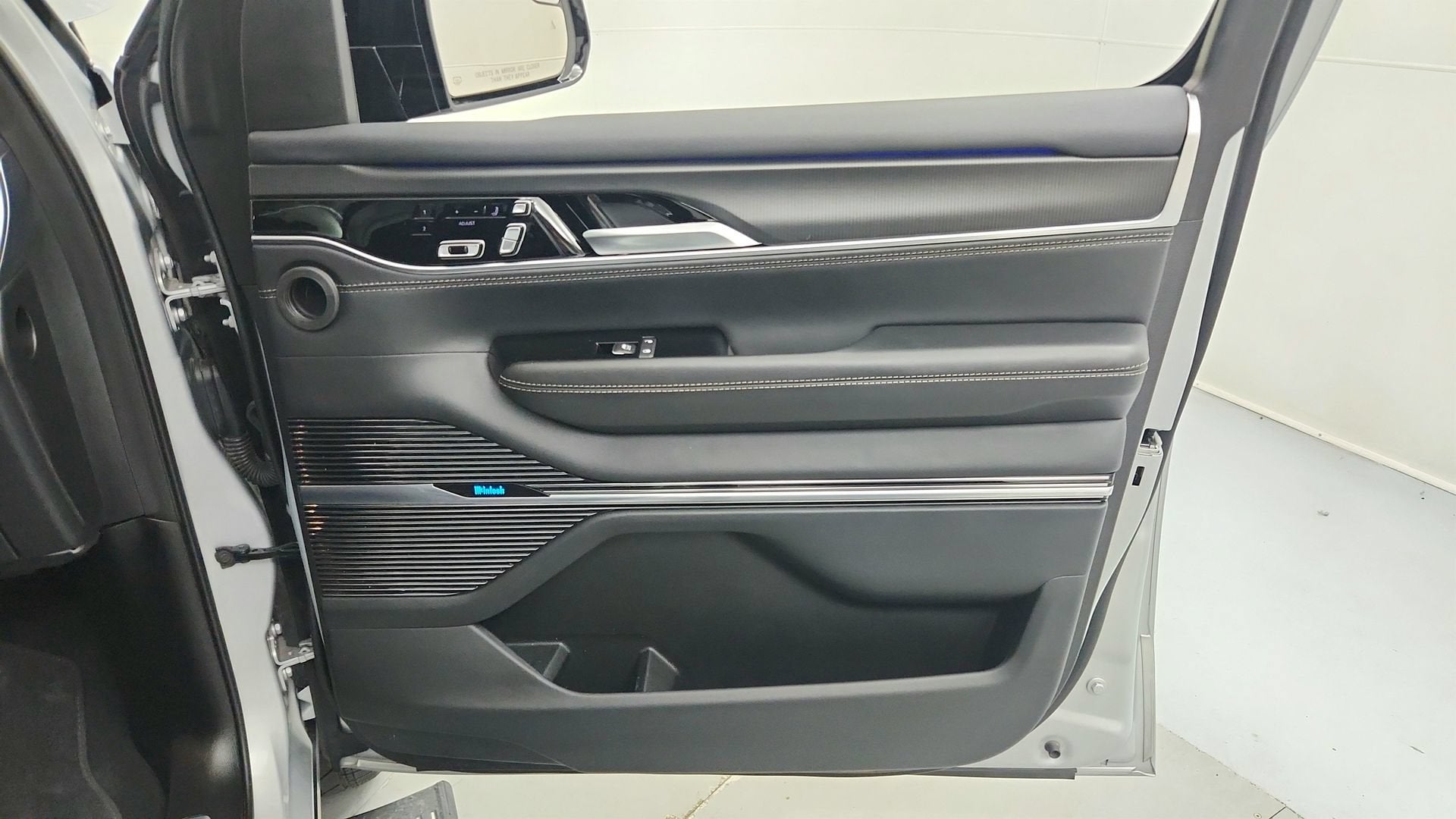 2023 Jeep Grand Wagoneer Obsidian 4x4