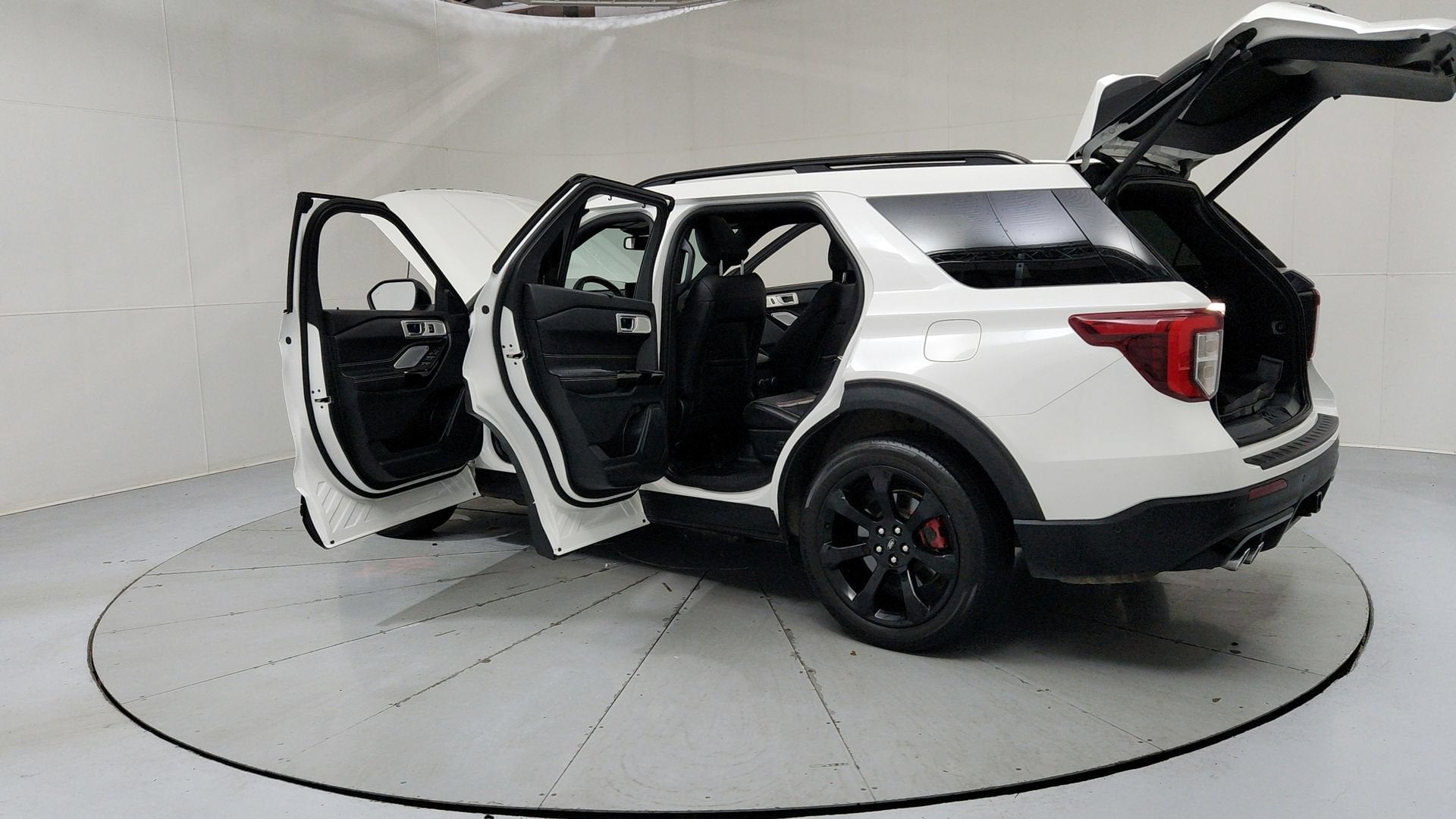 2021 Ford Explorer ST