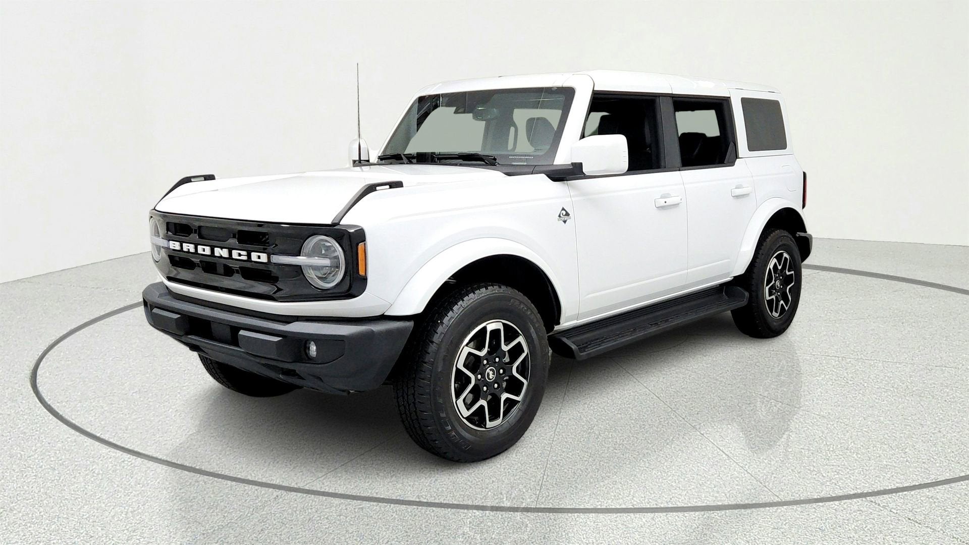 2025 Ford Bronco Outer Banks