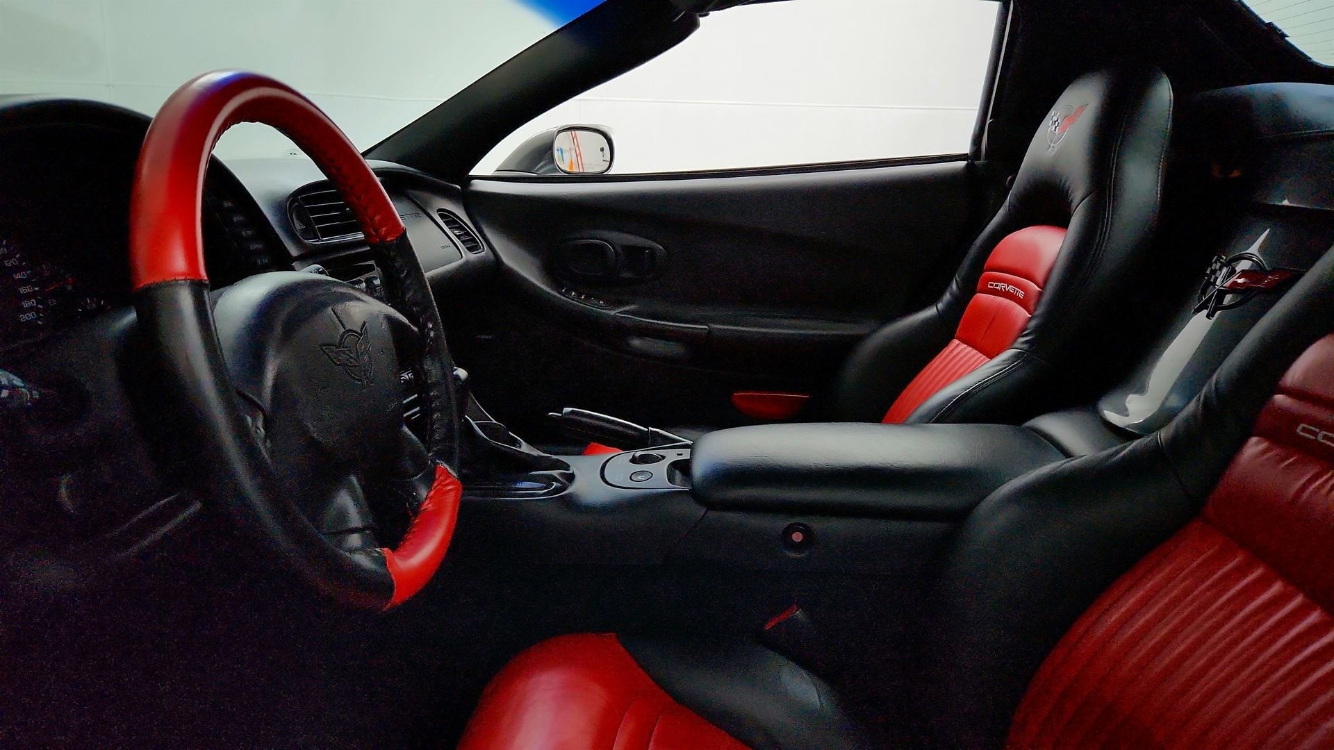 2004 Chevrolet Corvette 2DR CONV