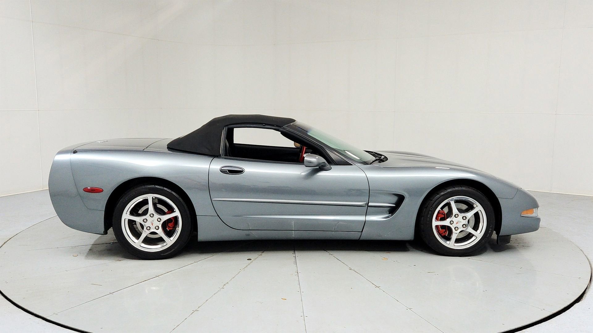 2004 Chevrolet Corvette 2DR CONV