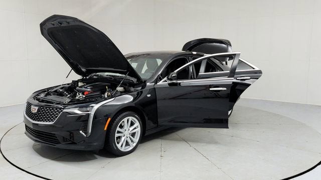 2022 Cadillac CT4 Luxury