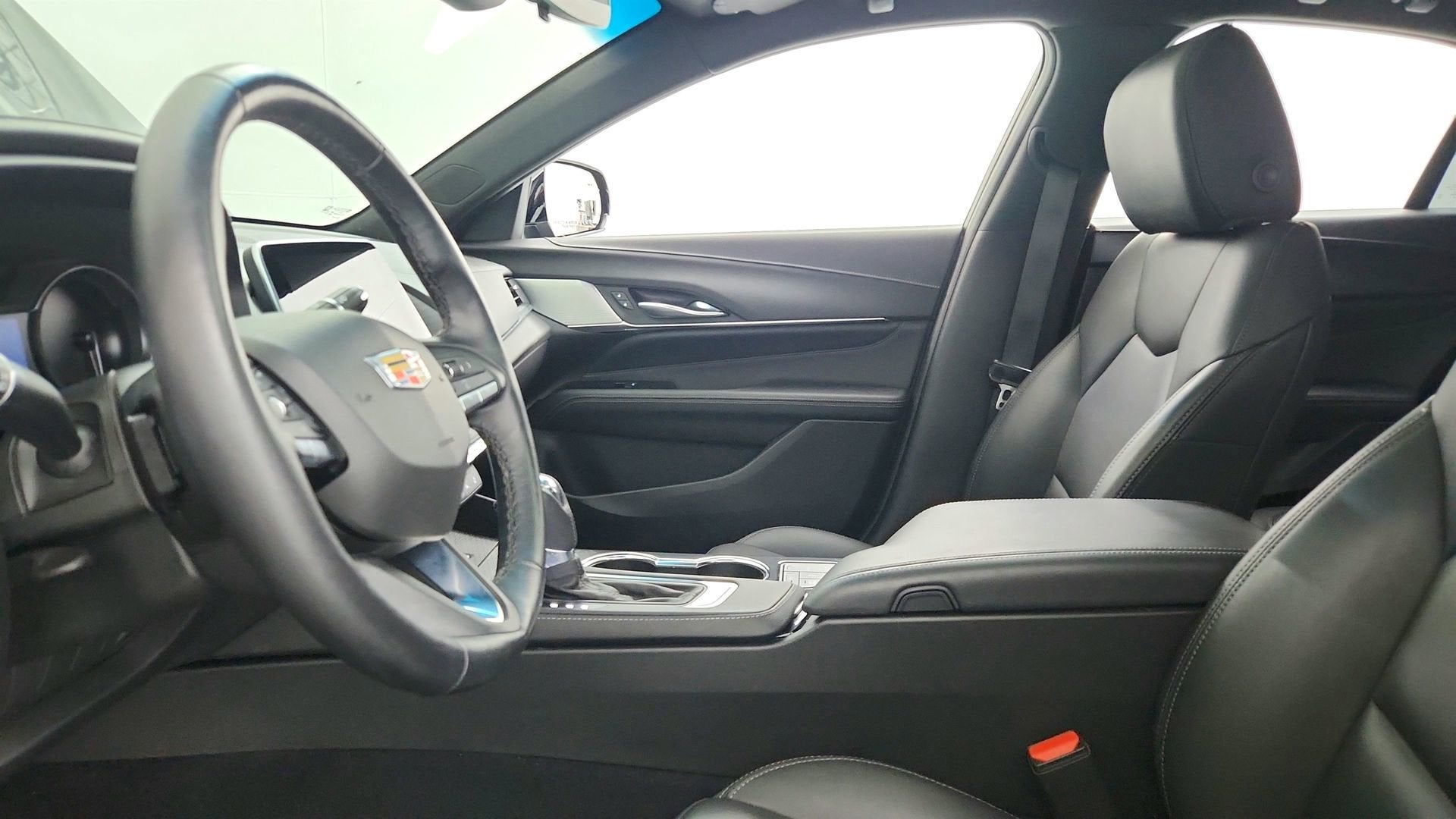 2025 Cadillac CT4 Luxury
