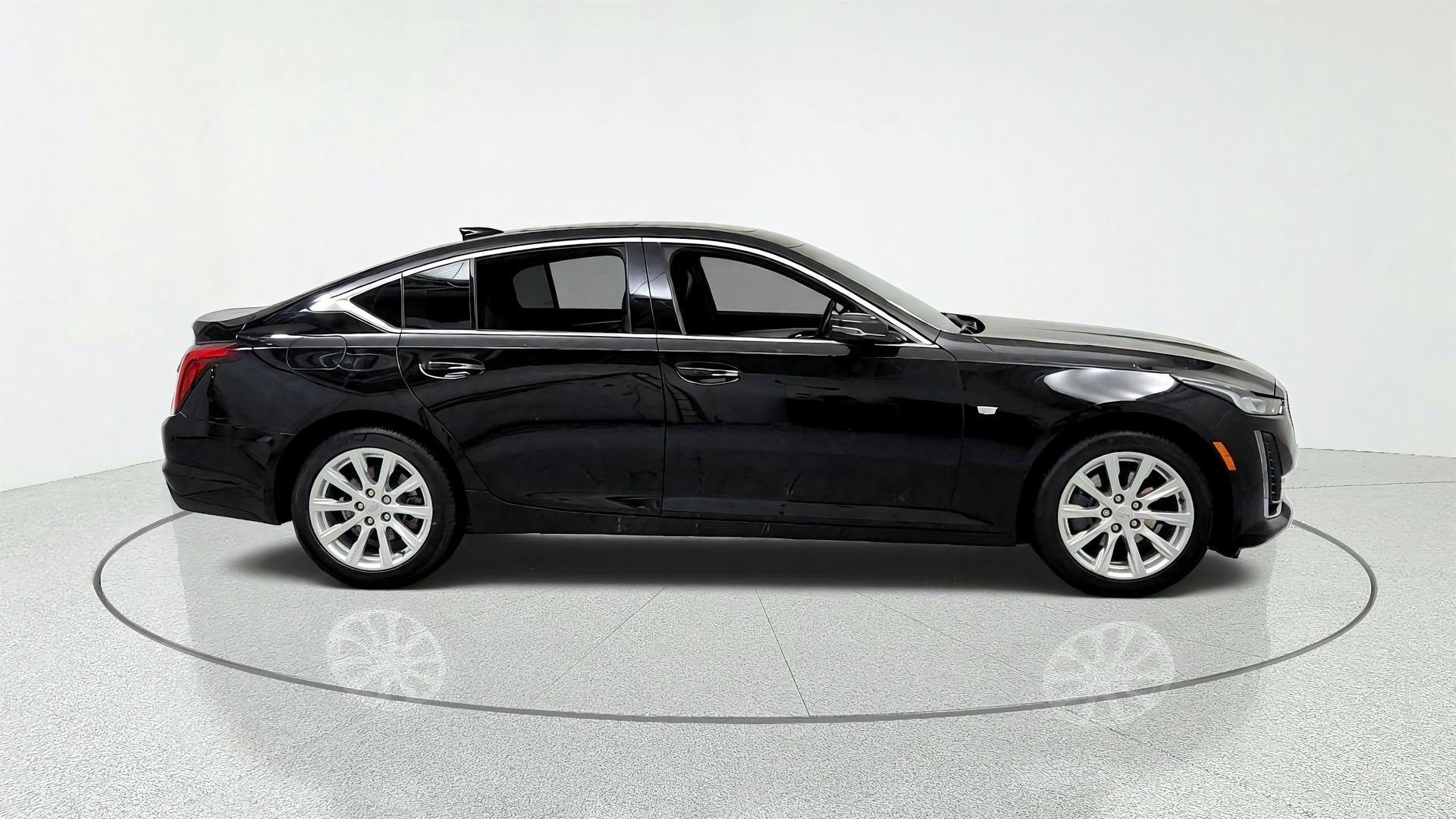 2022 Cadillac CT5 Luxury