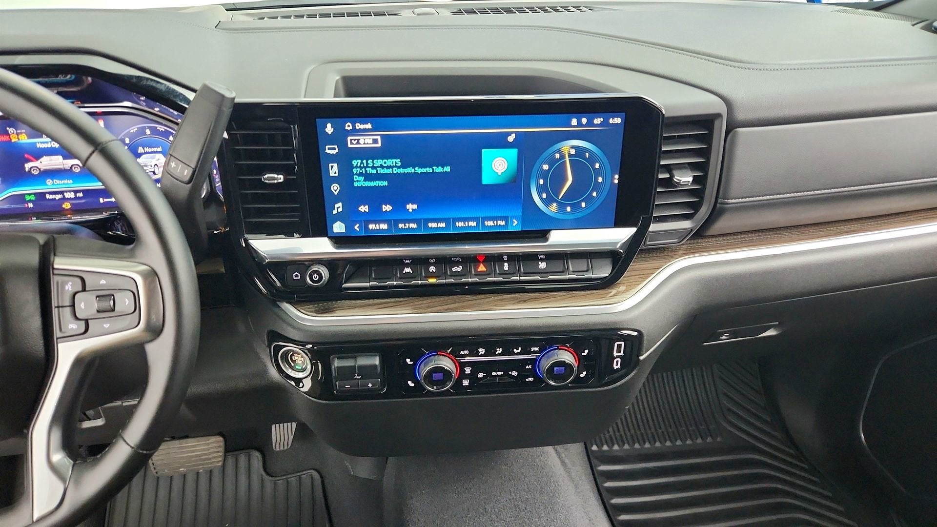 2025 Chevrolet Silverado 1500 LT (2FL)