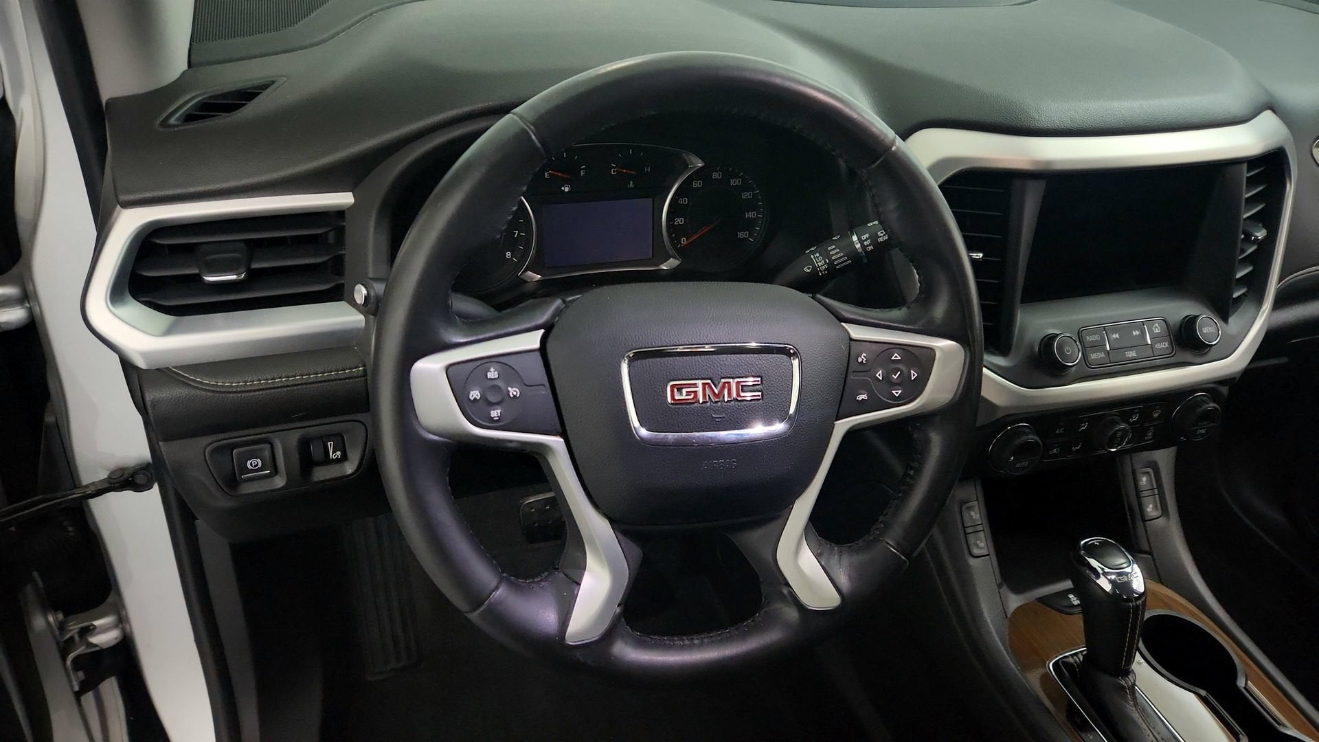 2018 GMC Acadia SLE