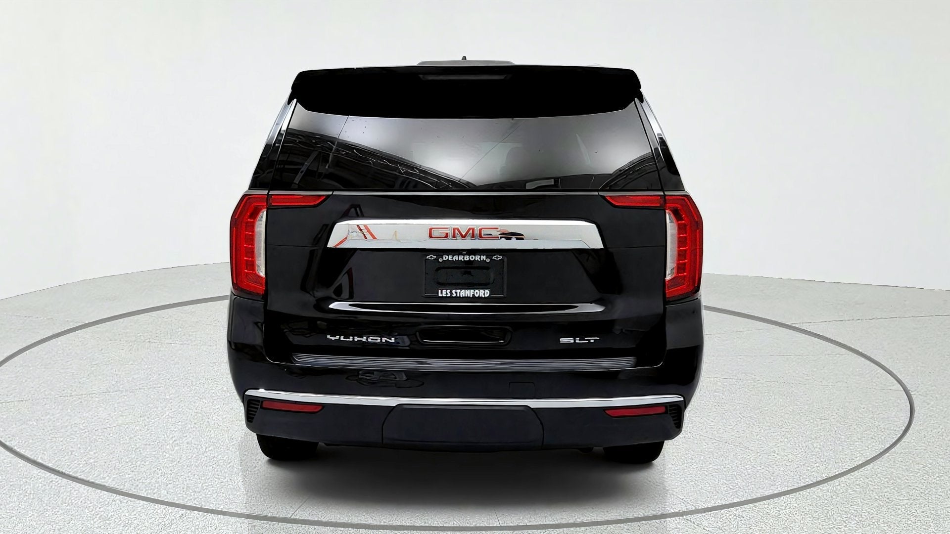 2023 GMC Yukon SLT