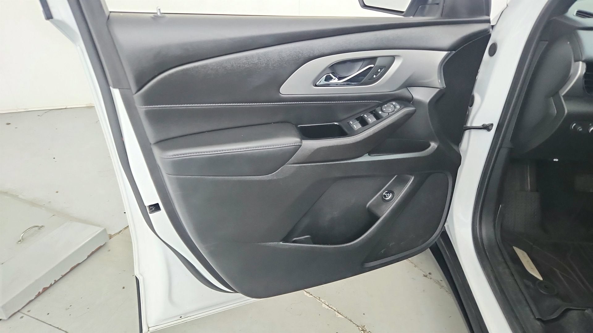 2024 Chevrolet Traverse Limited LT Cloth