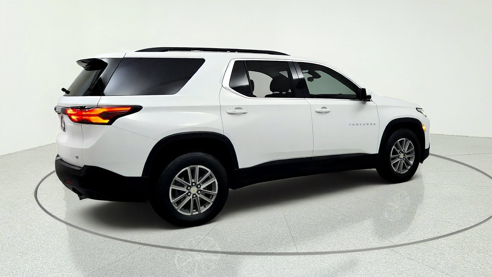 2024 Chevrolet Traverse Limited LT Cloth