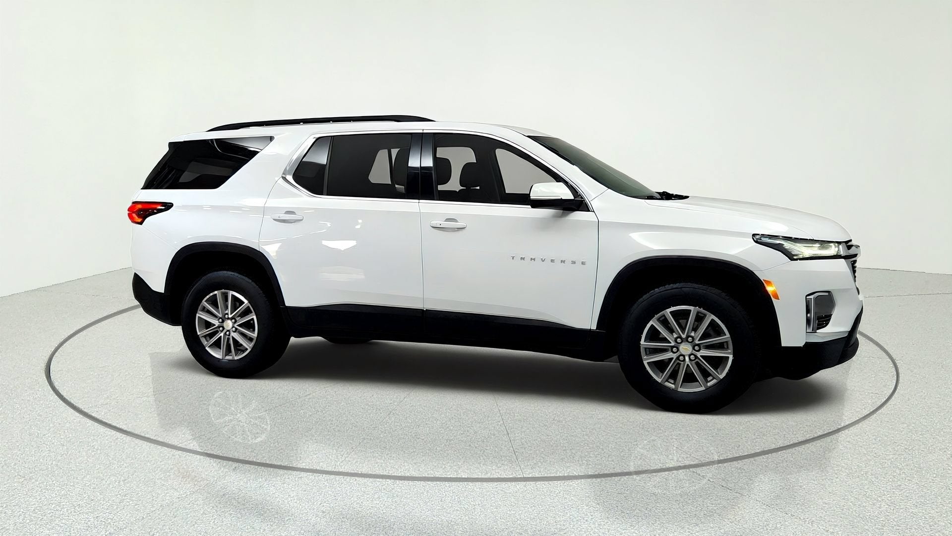 2024 Chevrolet Traverse Limited LT Cloth
