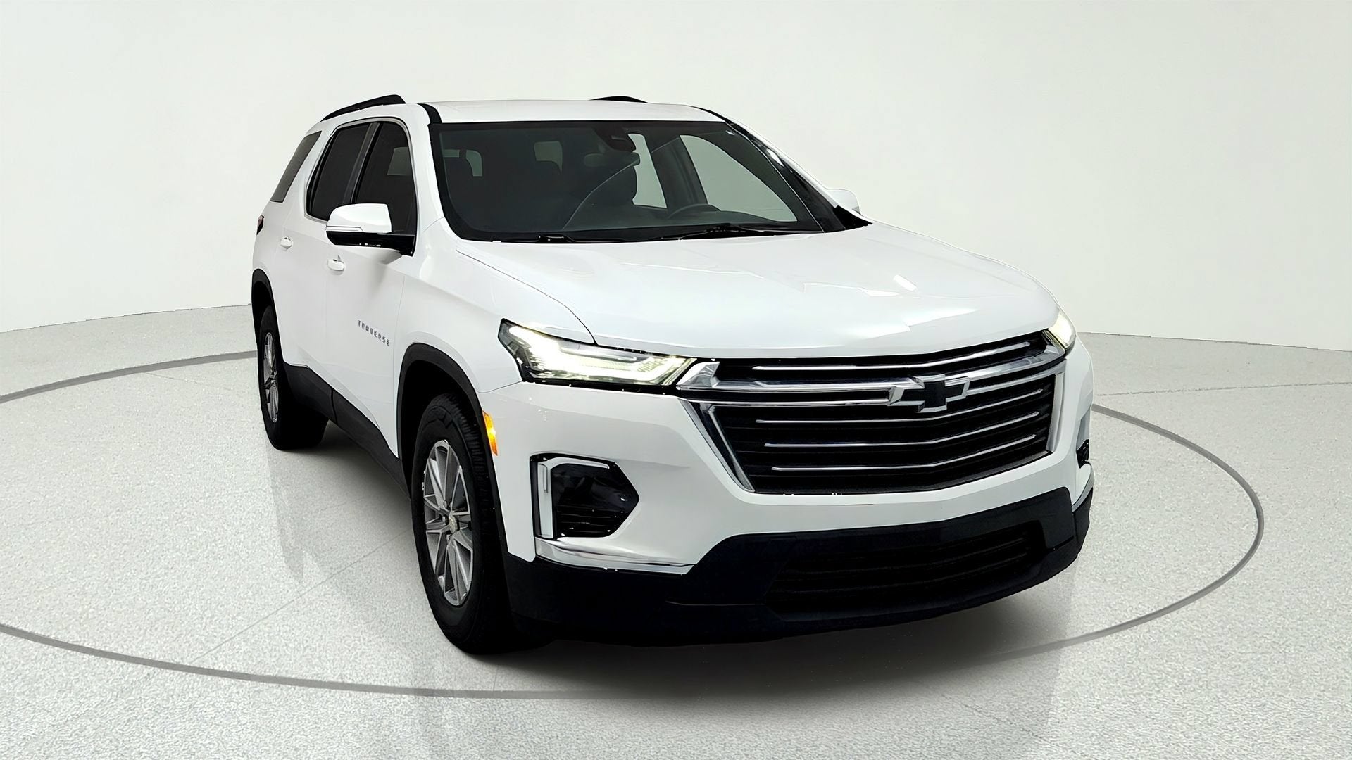 2024 Chevrolet Traverse Limited LT Cloth