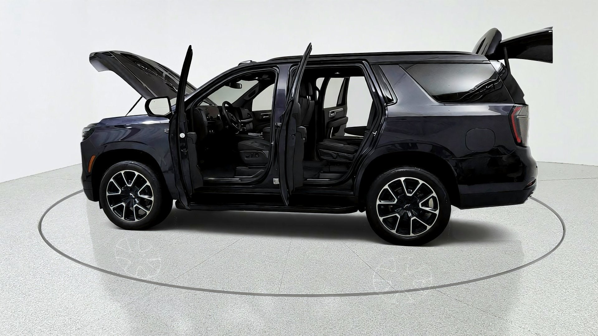 2025 Chevrolet Tahoe RST