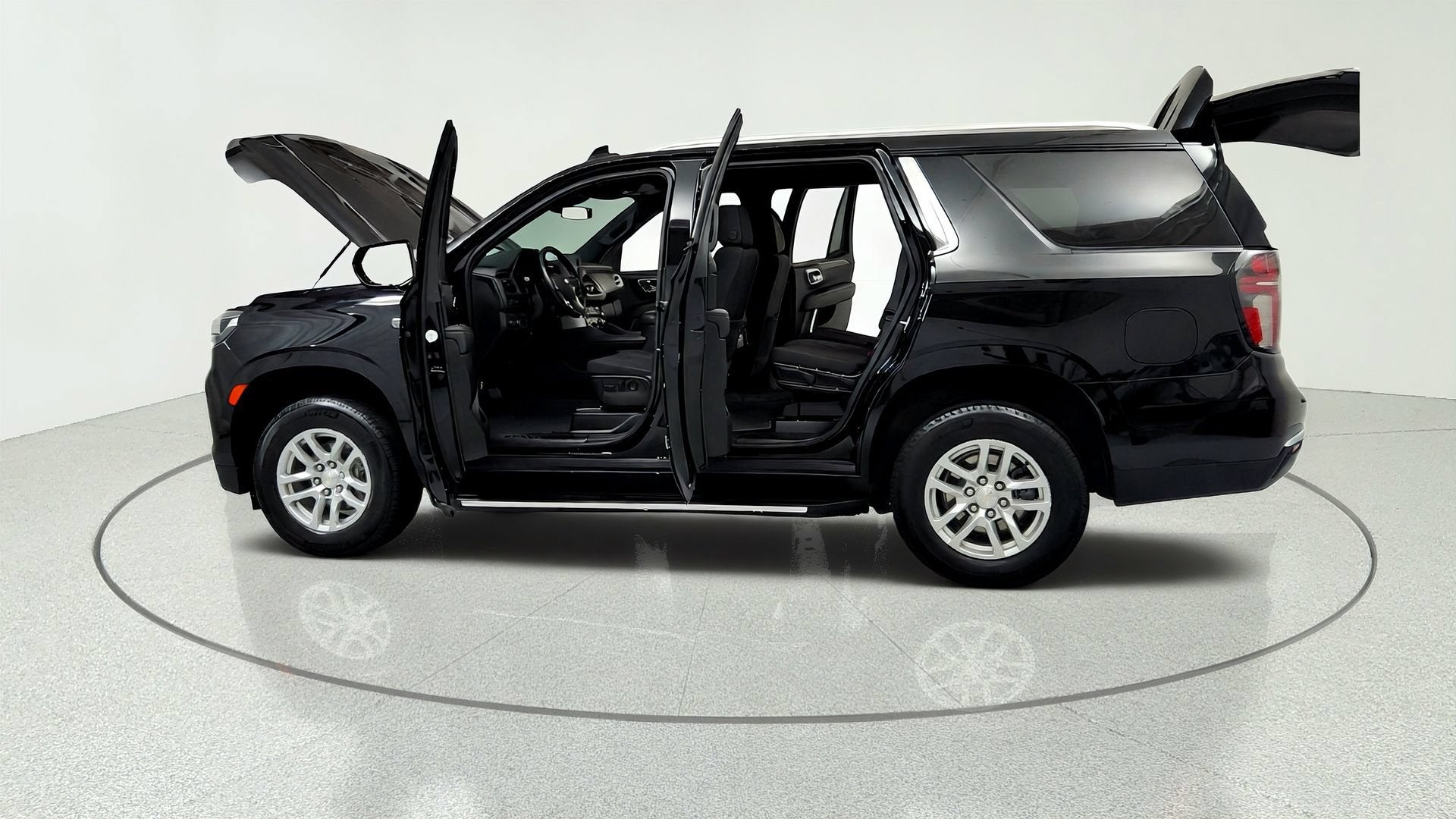 2023 Chevrolet Tahoe LS