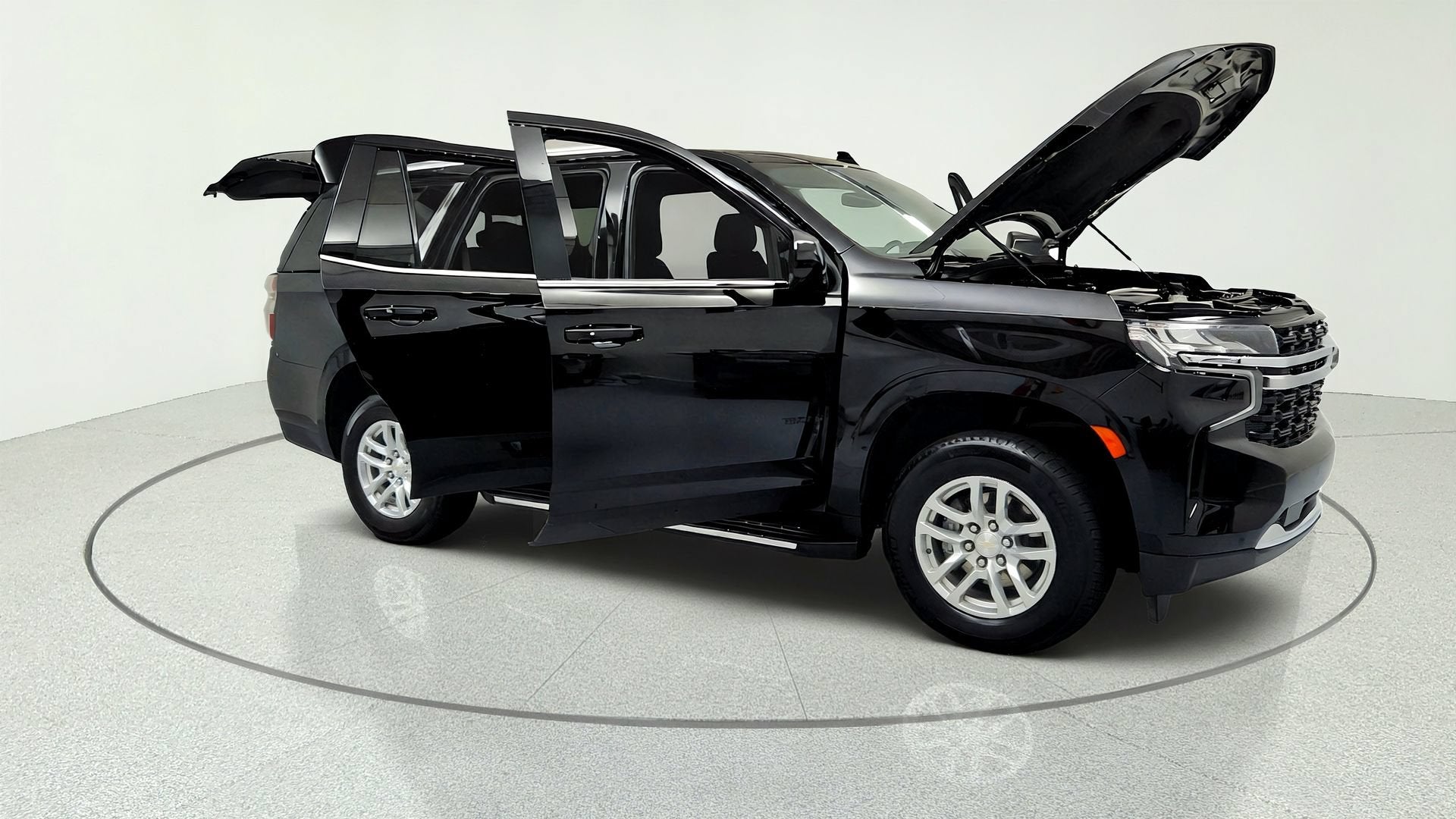 2023 Chevrolet Tahoe LS