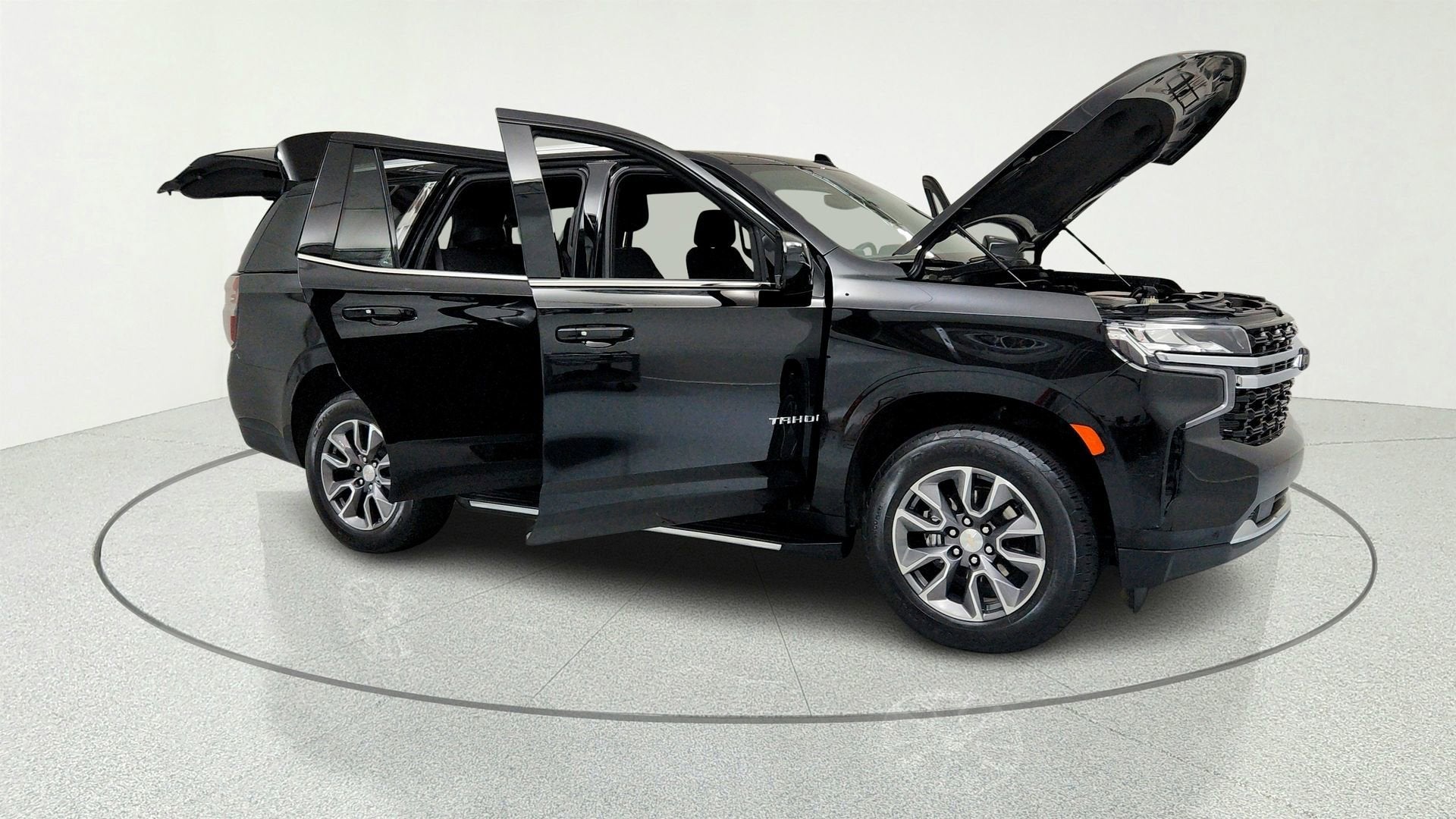 2023 Chevrolet Tahoe LS