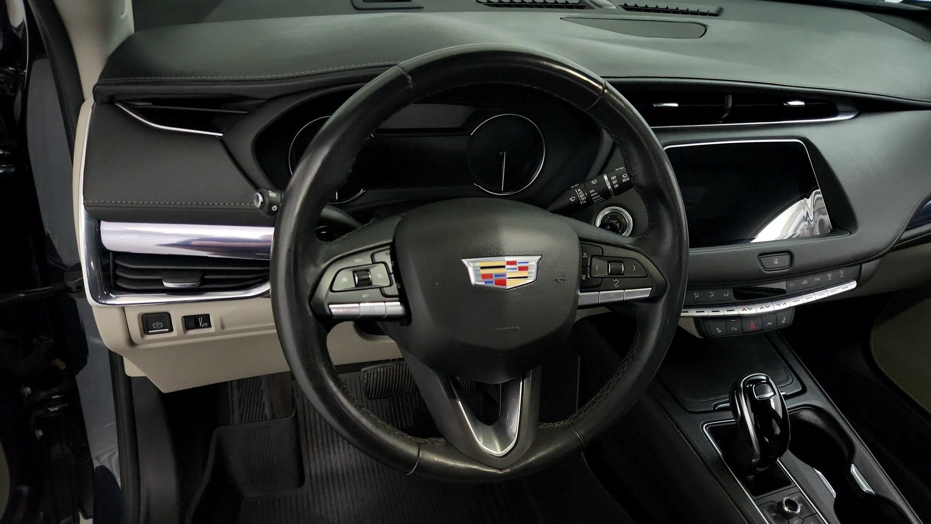 2023 Cadillac XT4 FWD Luxury