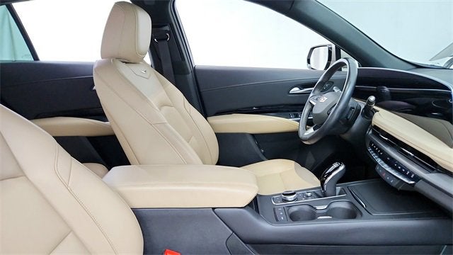 2024 Cadillac XT4 Luxury