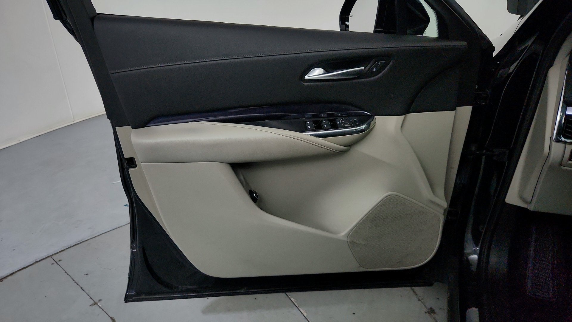 2023 Cadillac XT4 AWD Luxury