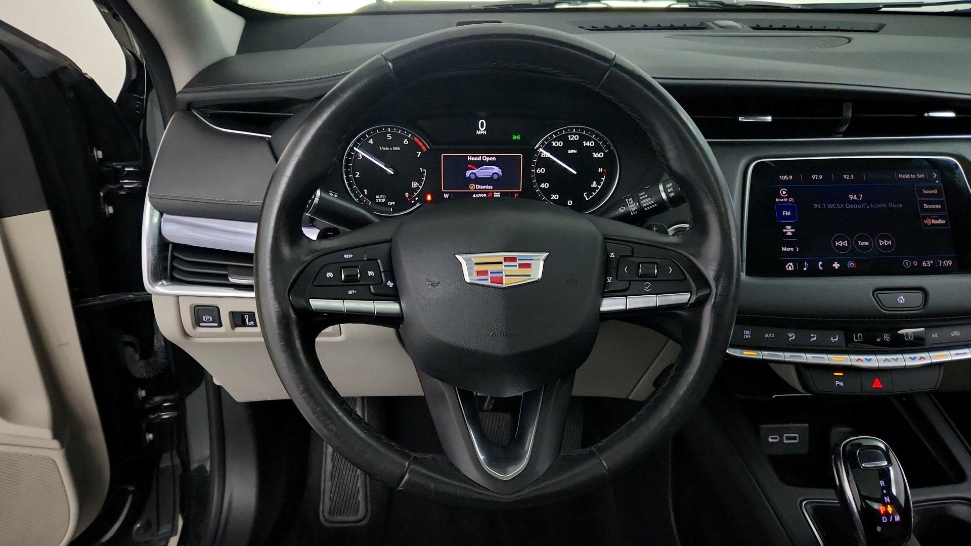 2023 Cadillac XT4 AWD Luxury