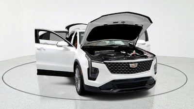 2024 Cadillac XT4 Premium Luxury
