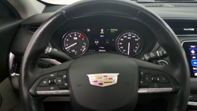 2023 Cadillac XT4 Premium Luxury