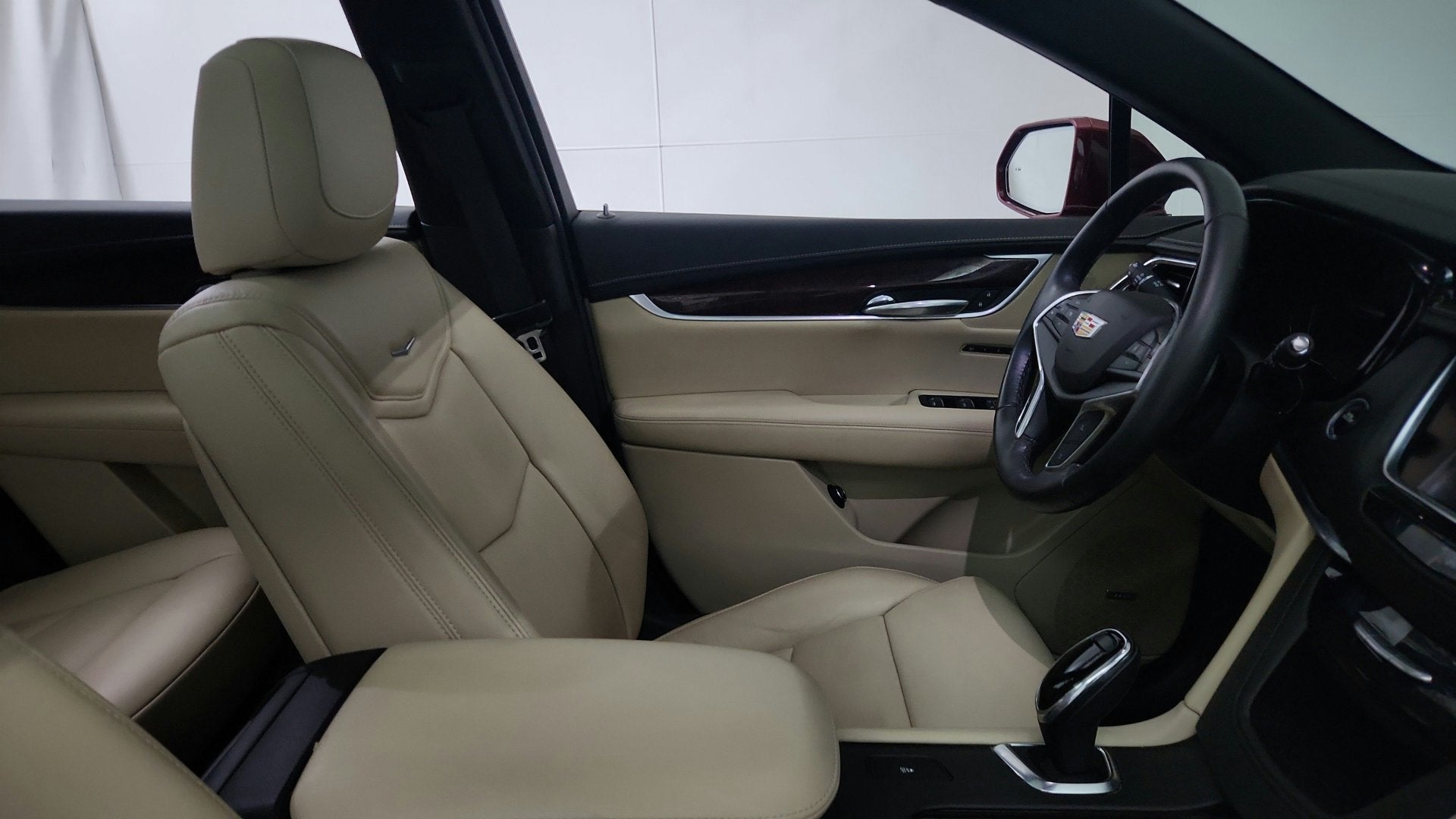 2018 Cadillac XT5 Luxury FWD