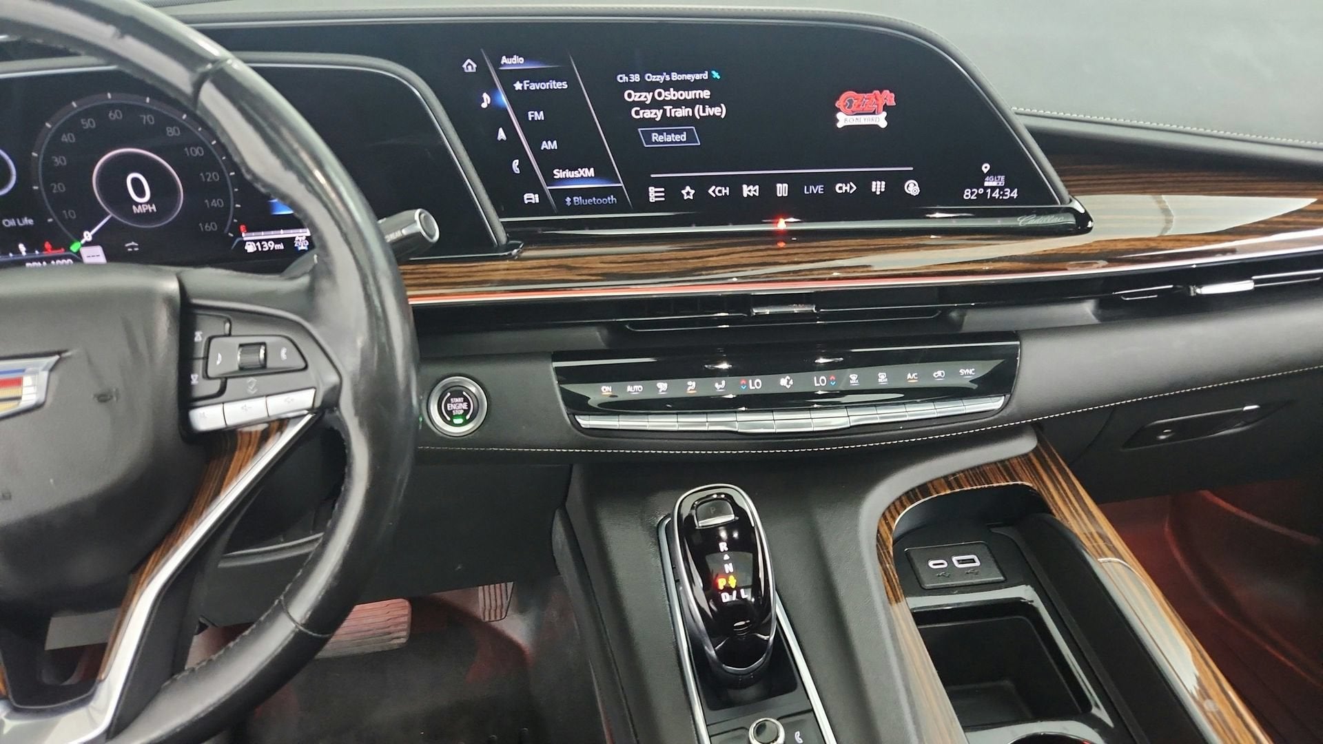 2022 Cadillac Escalade Premium Luxury