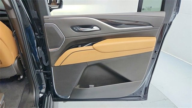 2024 Cadillac Escalade ESV Premium Luxury