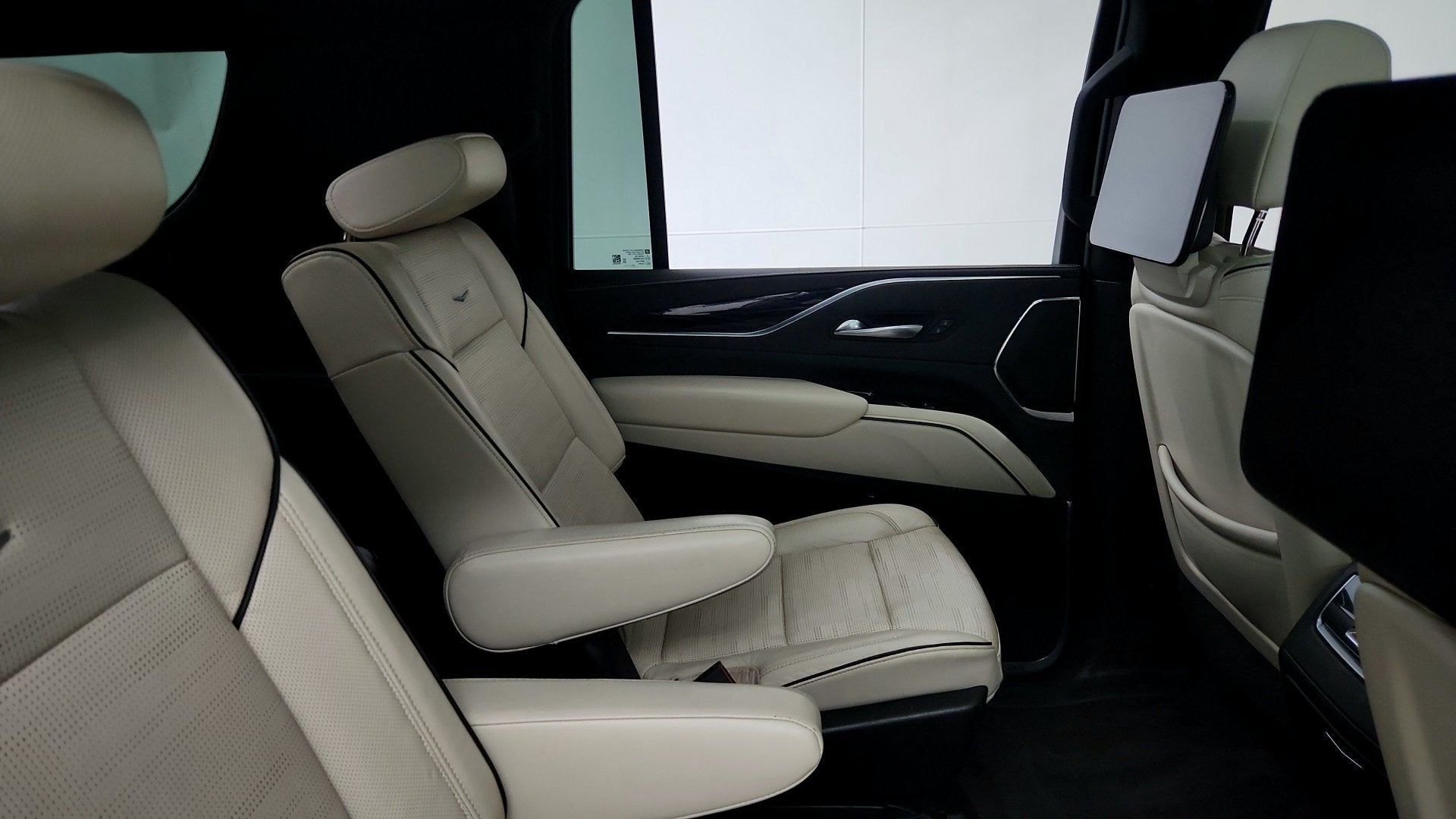 2023 Cadillac Escalade ESV 4WD Sport