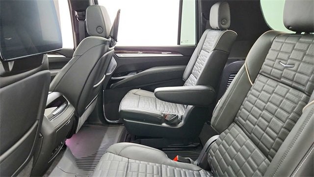 2025 Cadillac Escalade ESV Sport Platinum