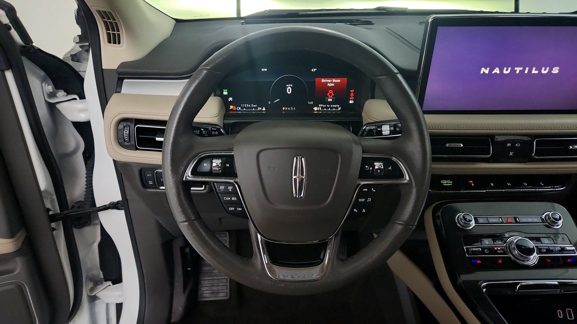 2023 Lincoln Nautilus Standard