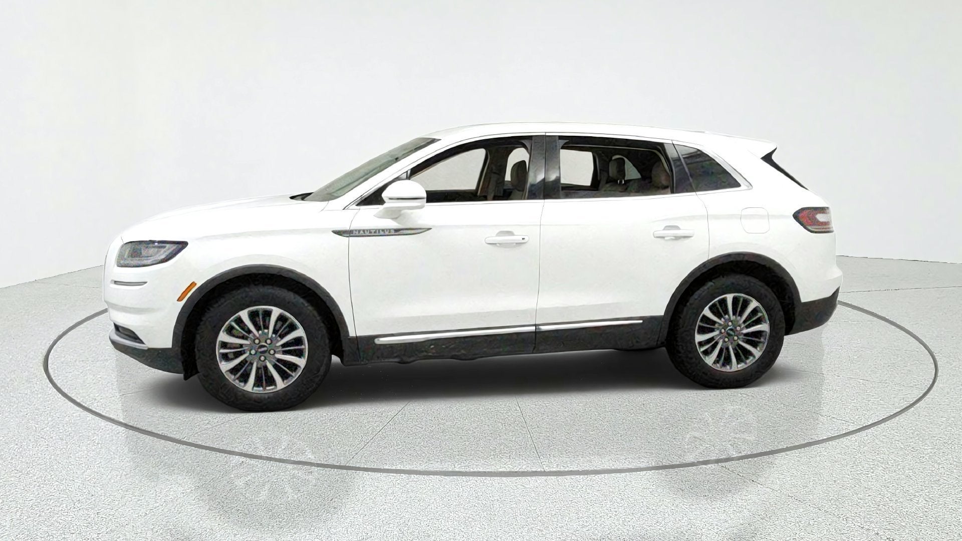 2023 Lincoln Nautilus Standard