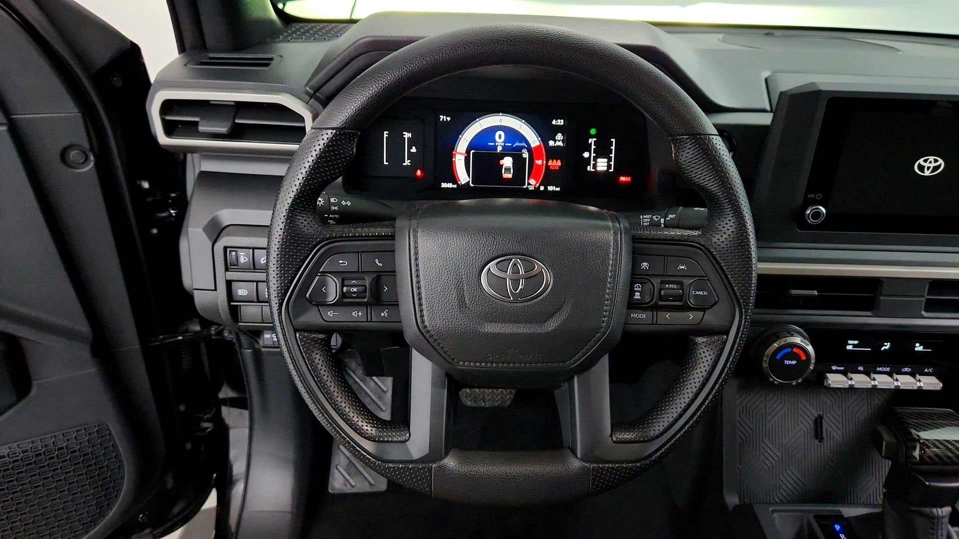 2025 Toyota Tacoma SR