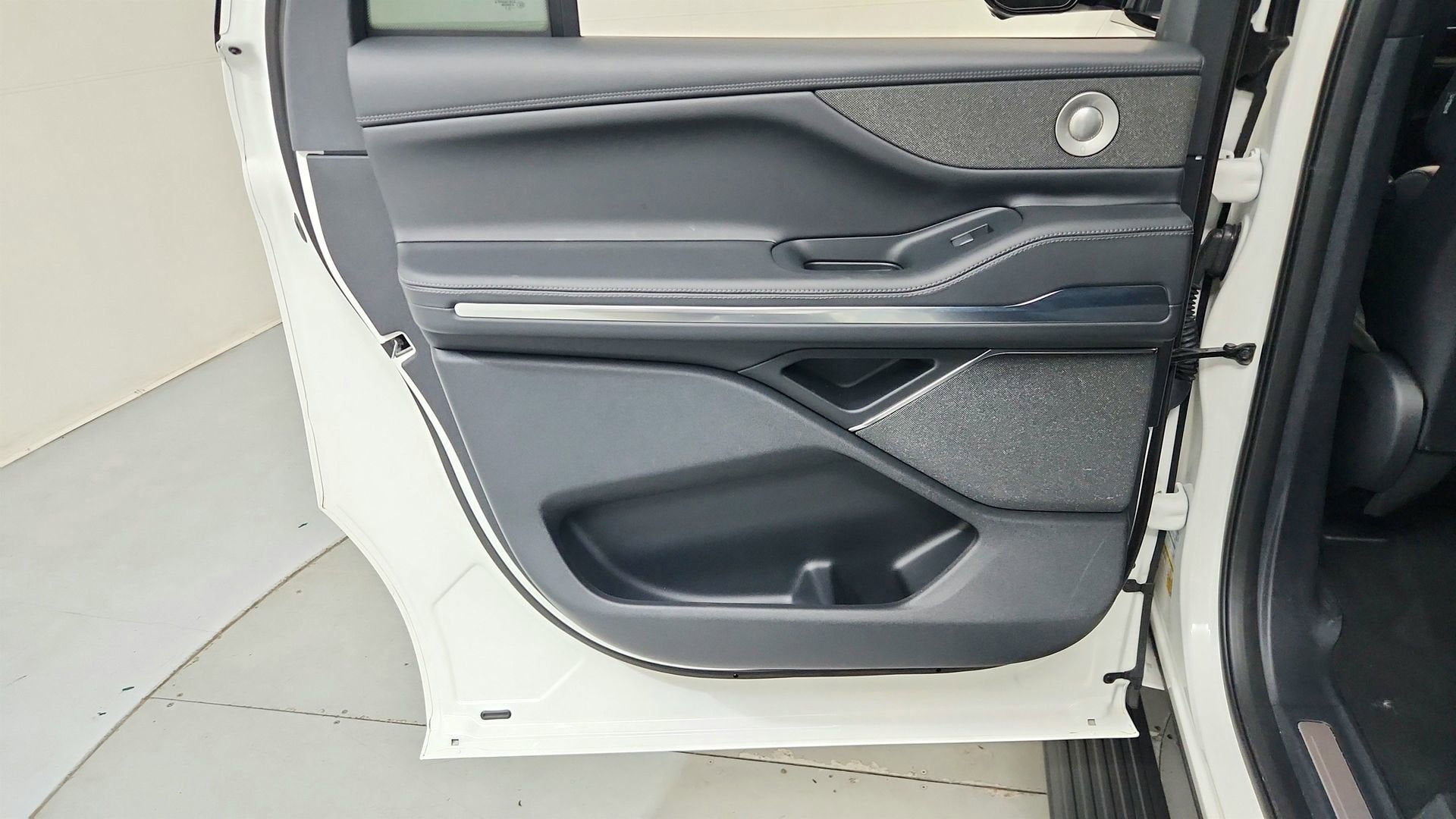 2025 Lincoln Navigator Reserve L