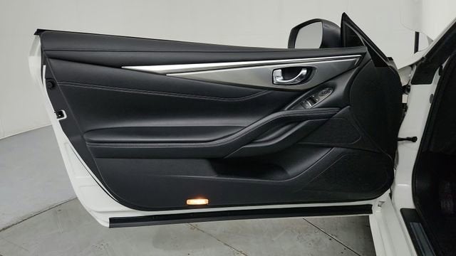 2021 INFINITI Q60 PURE