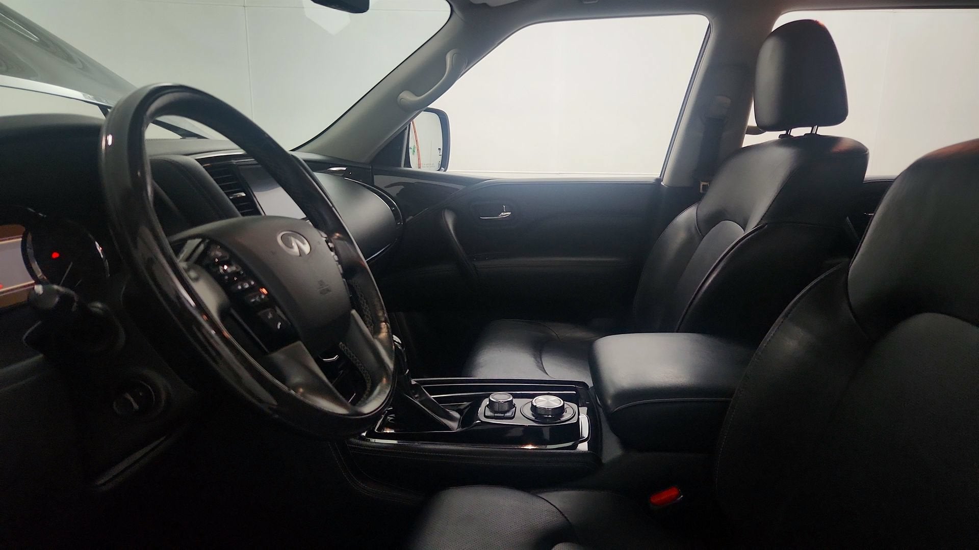 2021 INFINITI QX80 LUXE AWD