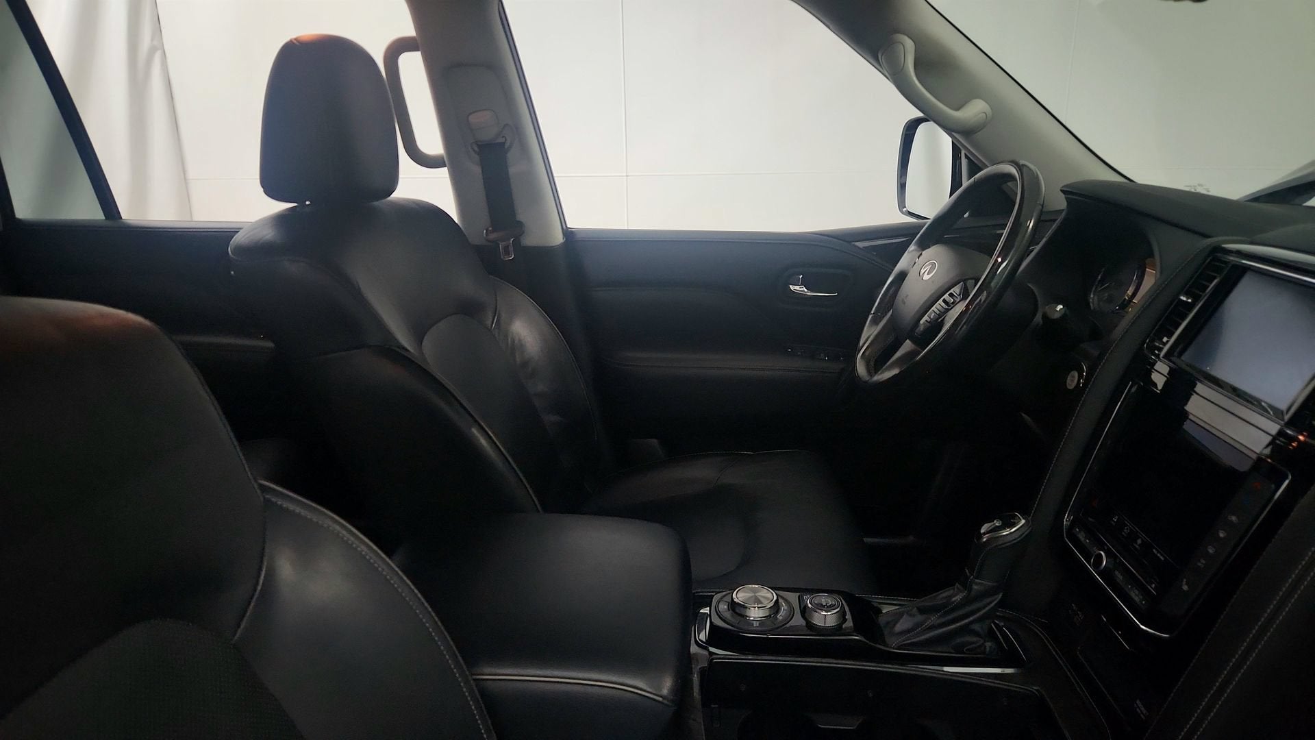 2021 INFINITI QX80 LUXE AWD