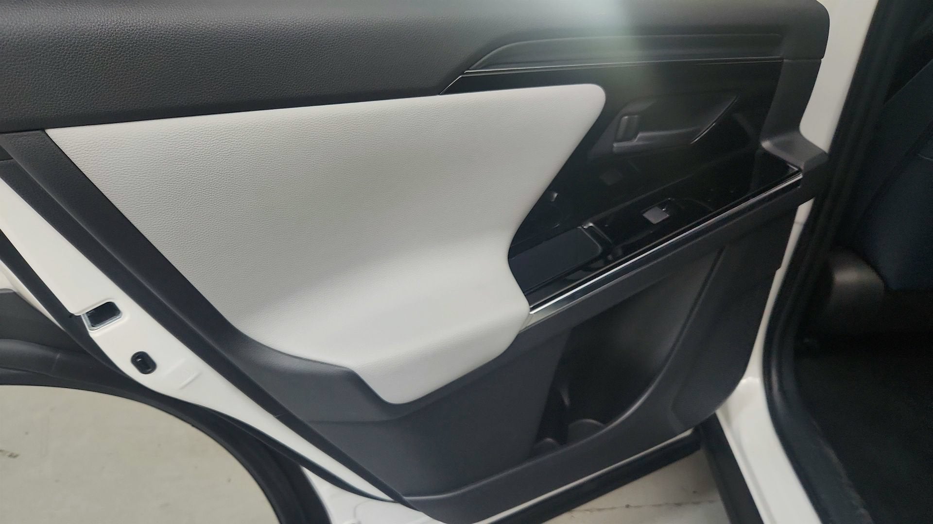 2023 Subaru Solterra Limited