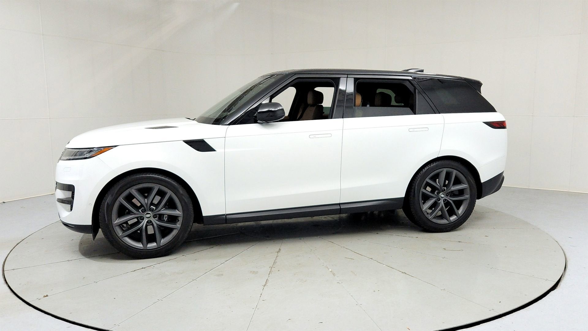 2025 Land Rover Range Rover Sport P360 SE