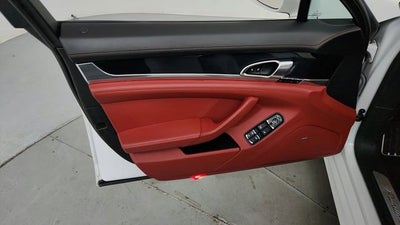 2014 Porsche Panamera Base