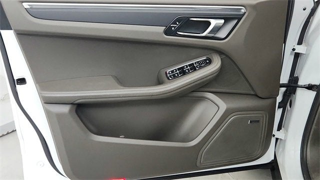 2018 Porsche Macan 4DR SUV AWD