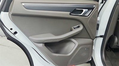 2018 Porsche Macan 4DR SUV AWD