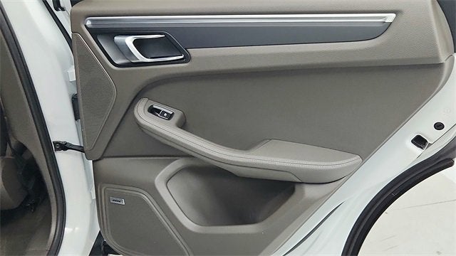 2018 Porsche Macan 4DR SUV AWD