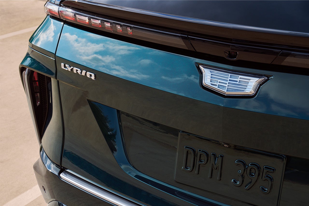 Les Stanford Cadillac in Dearborn MI