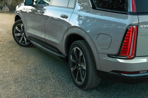 Les Stanford Cadillac in Dearborn MI