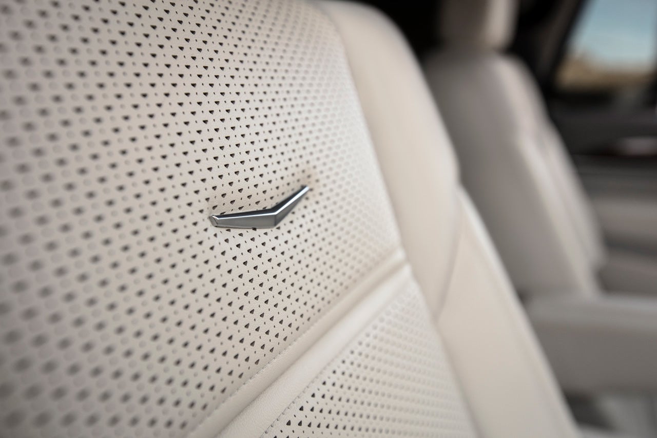 Les Stanford Cadillac in Dearborn MI